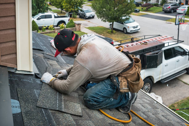 Professional Roofing technician working in Timberville, VA